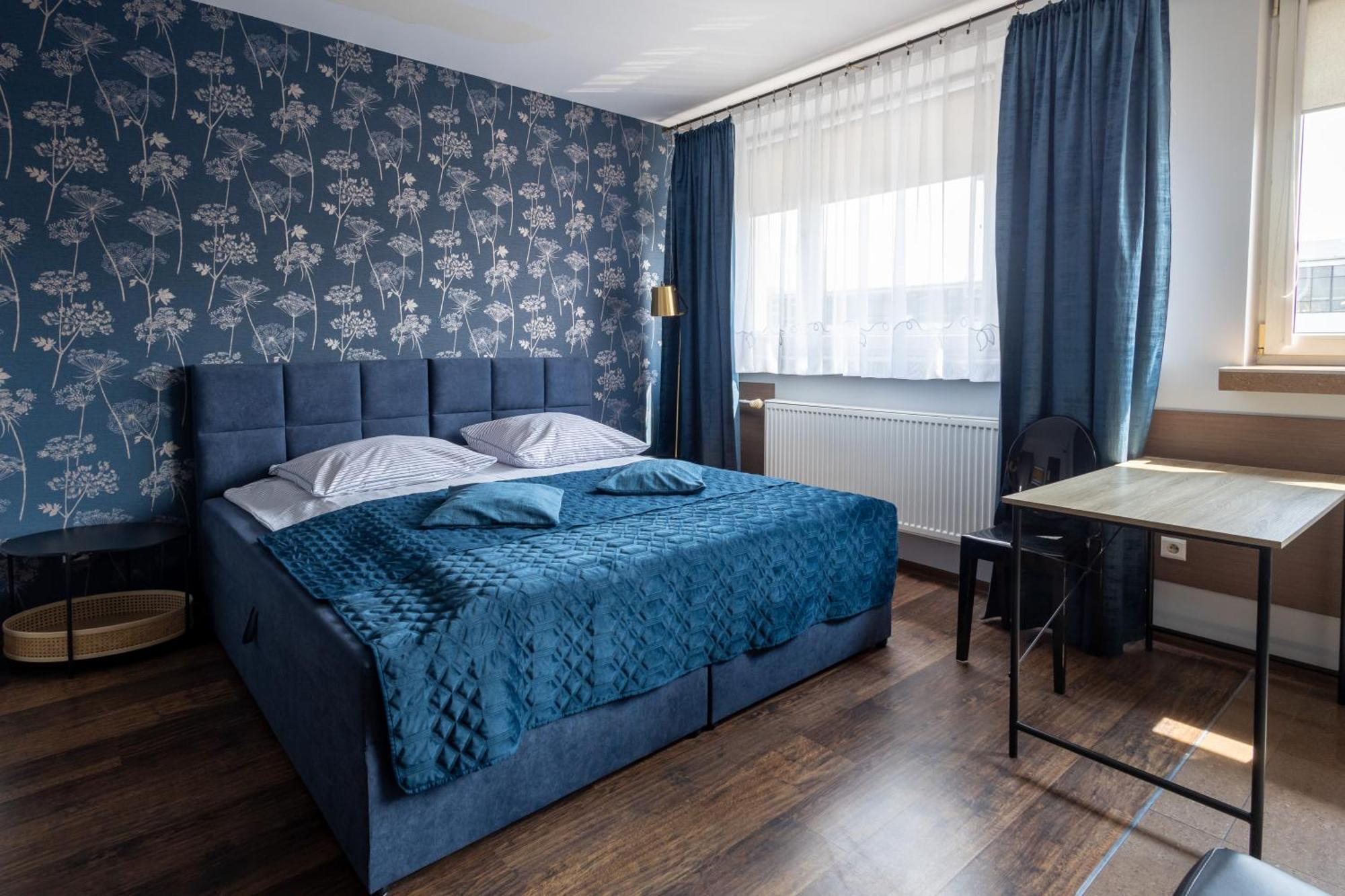 Aparthotel Komfort *